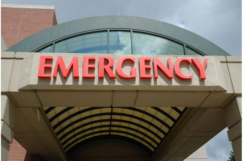 Physician advocates screening teen emergency room patients for sexually transmitted infections 